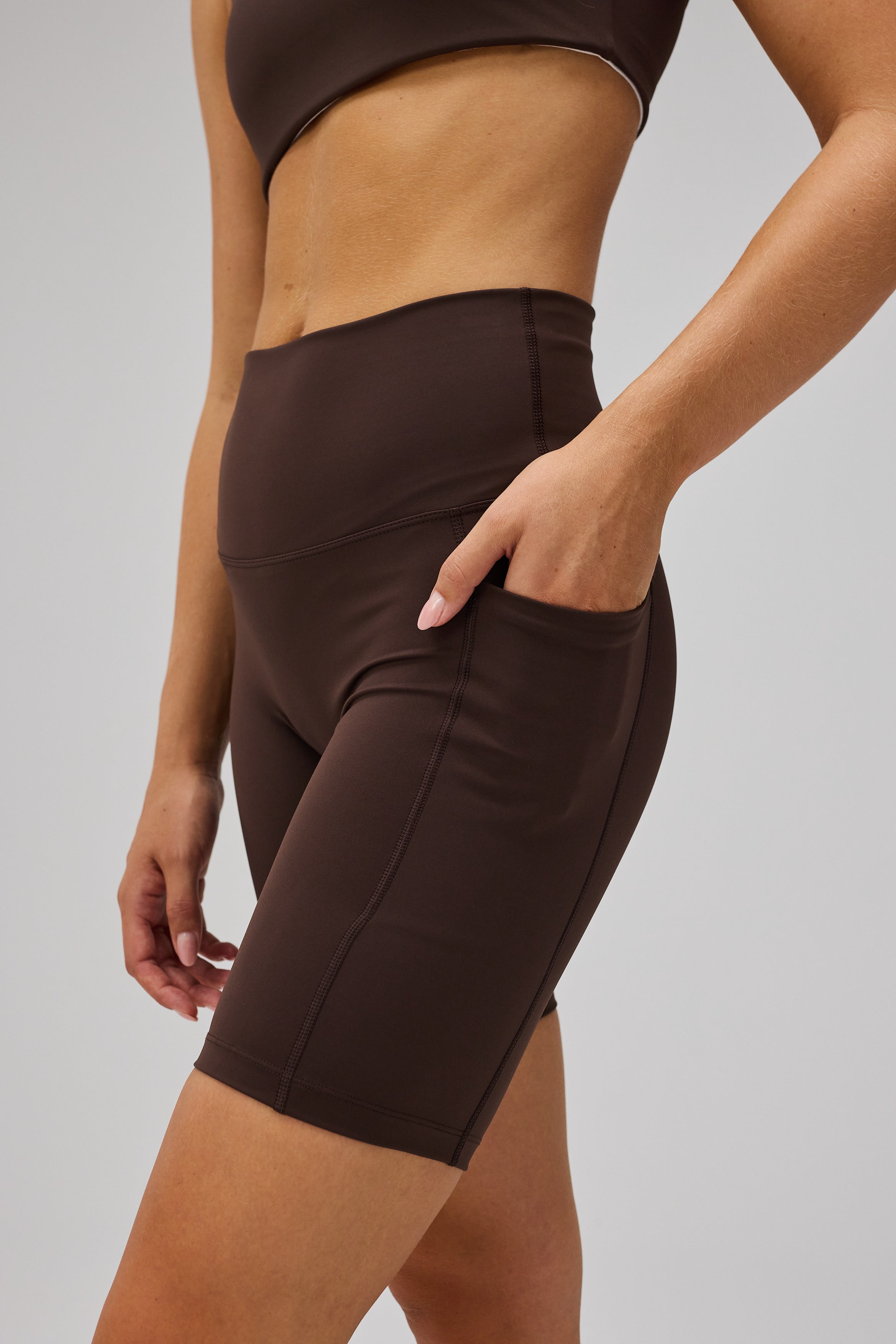 Active Pocket Shorts - Pecan Brown